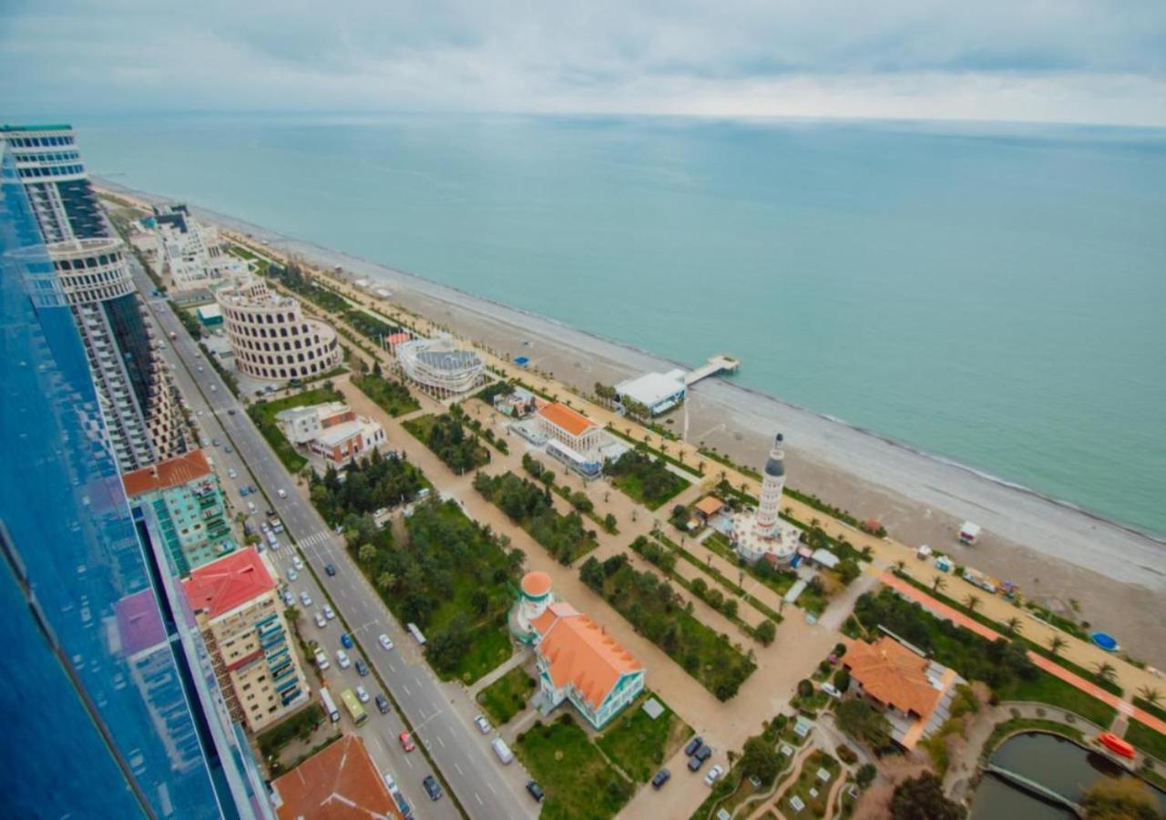 Seaside Resort In New Orbi Twins Batumi Kültér fotó