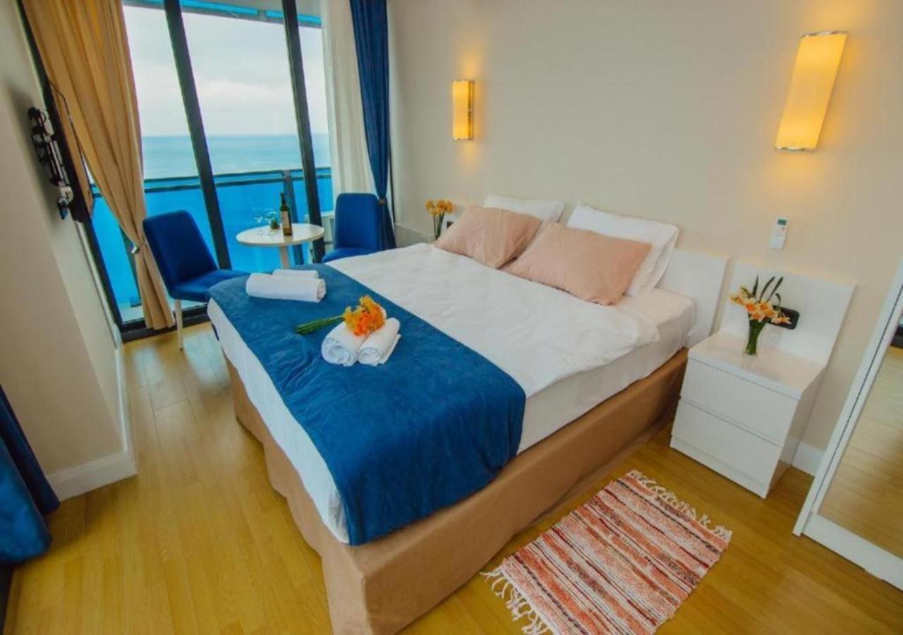 Seaside Resort In New Orbi Twins Batumi Kültér fotó