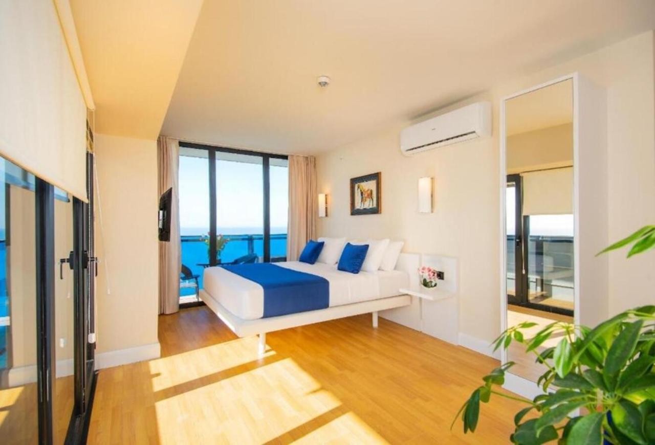 Seaside Resort In New Orbi Twins Batumi Kültér fotó