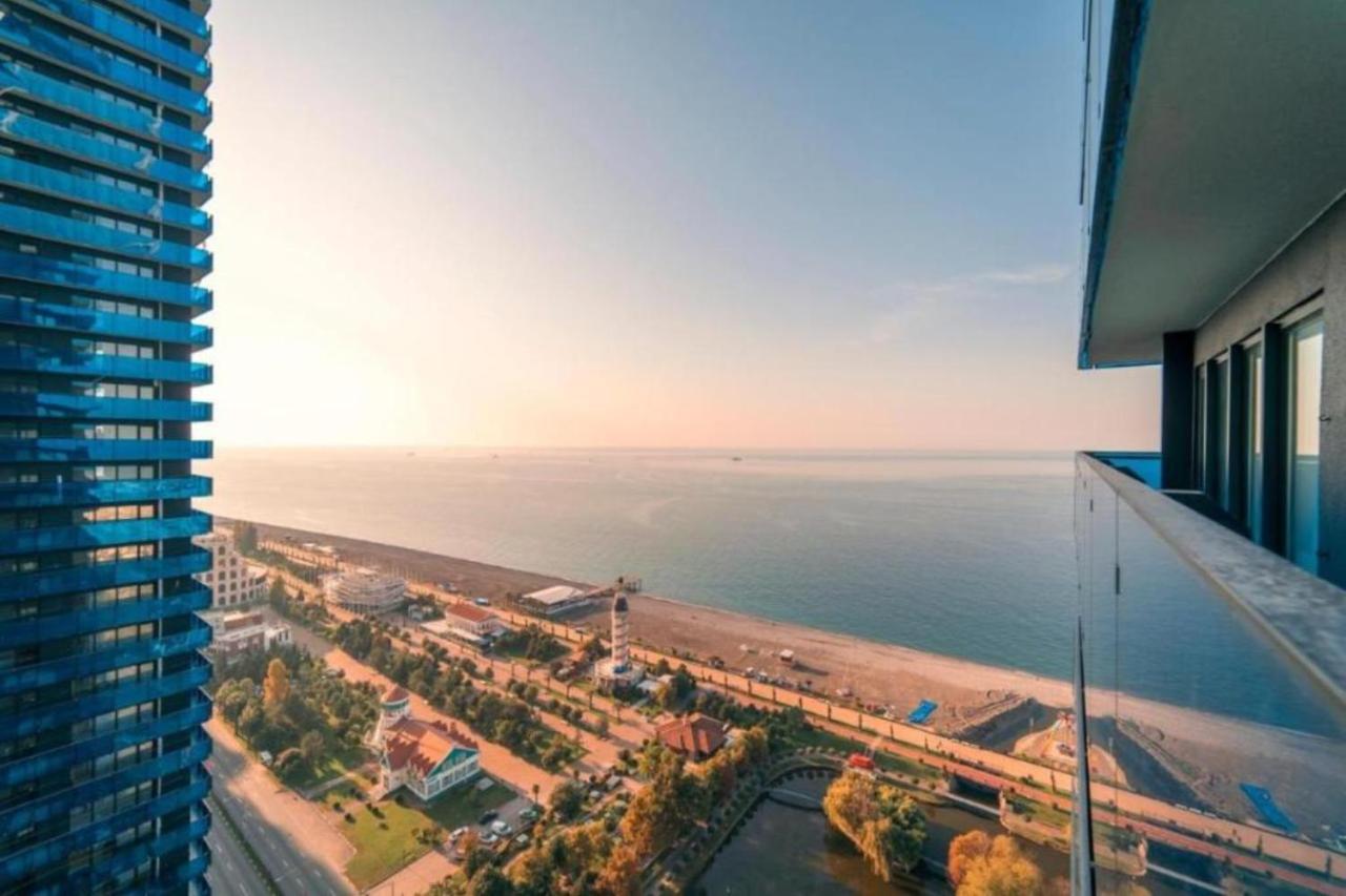 Seaside Resort In New Orbi Twins Batumi Kültér fotó