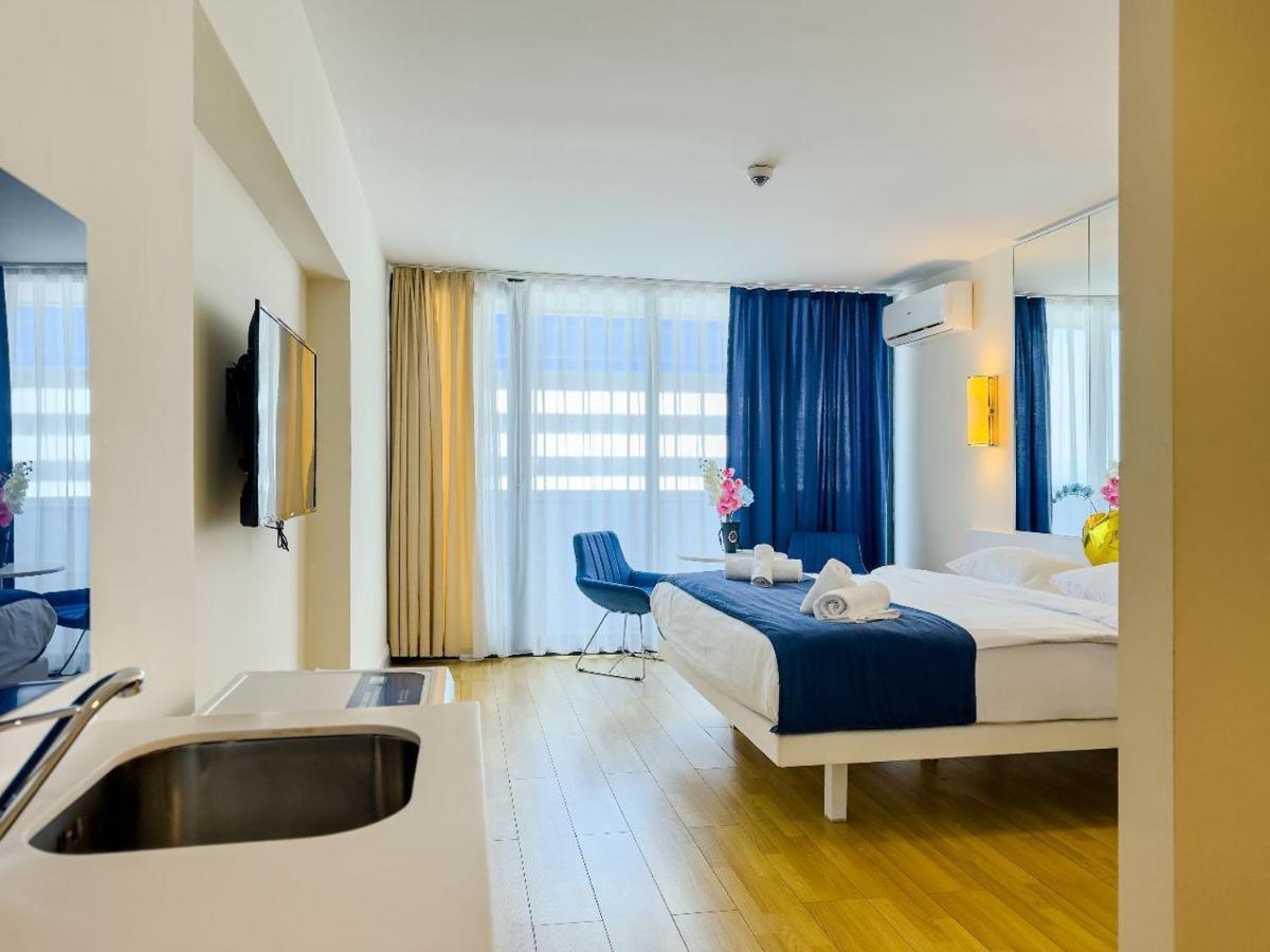 Seaside Resort In New Orbi Twins Batumi Kültér fotó